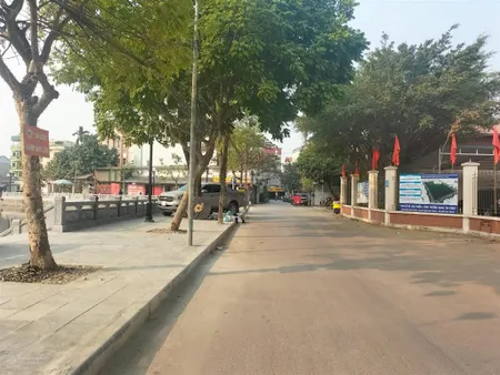 19 tỷ. chia lô xây ccmn. mảnh đất 120m2 mặt tiền 12m. 2 mặt tiền, đường 2,8m. đức diễn btl
