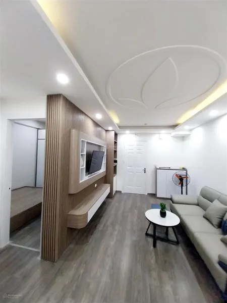 Tôi chính chủ cần bán gấp ch 2pn, 1vs tại hh1 linh đàm, 3 tỷ, 56m2