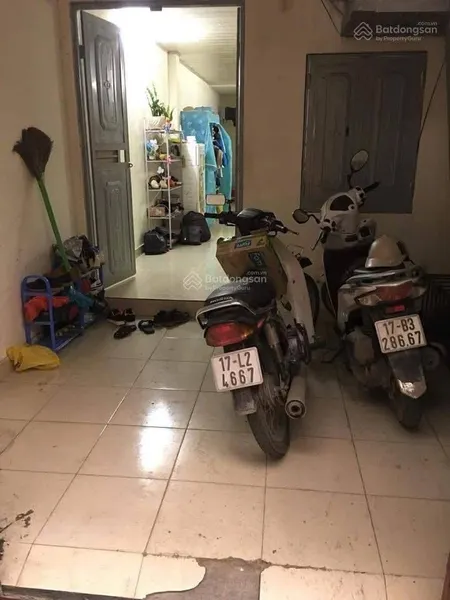 Bán đất tặng nhà phú đô đất vuông vắn vài bước ra mặt phố 40m
