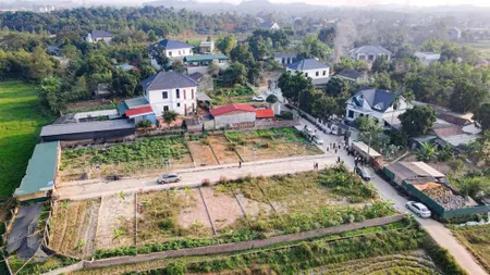 11 lô đất nền f0 sát ngay kcn tam dương, sổ đỏ sang tên luôn