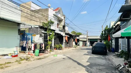 Bán đất tặng nhà kho 5x26 kdc bình đáng, bình hòa, thuận an đang cho thuê 8tr/th