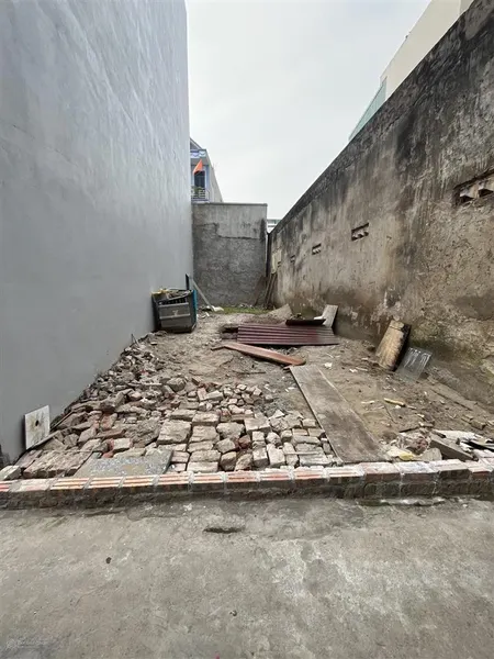 Bán đất thượng thanh 45m, giá 6,8tỷ ô tô đỗ cổng, gần trường học câp 1,2 và 3, đường thông tứ tung