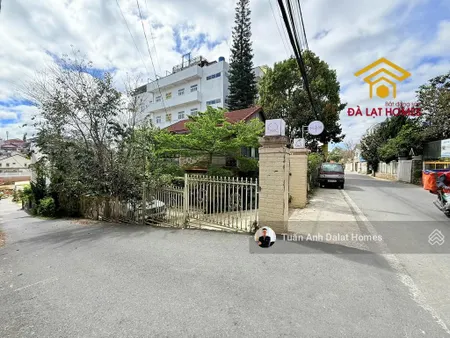 Bán đất 2 mặt tiền yersin trung tâm đà lạt 300m² mặt tiền rộng 23,02m full thổ hiếm có