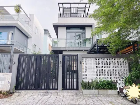 Bán biệt thự khu jamona đào trí,quận 7 153m2(9x17) giá 24,5 tỷ 3 tầng bảo vệ 24/7