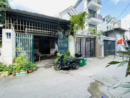 Hẻm xe hơi tránh nhau sát mặt tiền gần cc 4s linh đông 5x22 giá trước tết 9 tỷ.