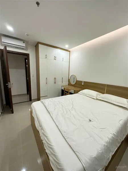 Căn hộ view sông tầng cao, hướng mát. giá 4,1 tỷ