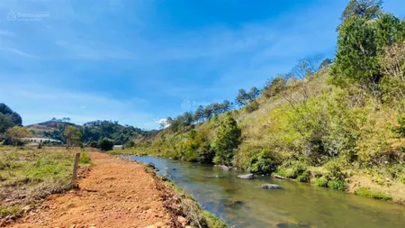 Đất vườn nghỉ dưỡng liền kề khu du lịch đà lạt (lạc dương đa nghịt) view suối quanh đất (1000m2)