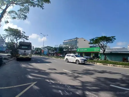 Bán đất đường 2 làn võ chí công gần cầu nguyễn tri phương