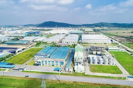 Chuyển nhượng 1ha, 3ha đất trong khu công nghiệp quế võ 1 bắc ninh, bàn giao ngay, 180$/m2~4.7tr/m2