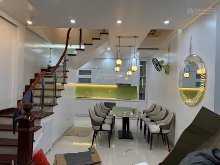 Gần cầu chương dương, chính chủ, 45m, 5 tầng, thoáng trước sau