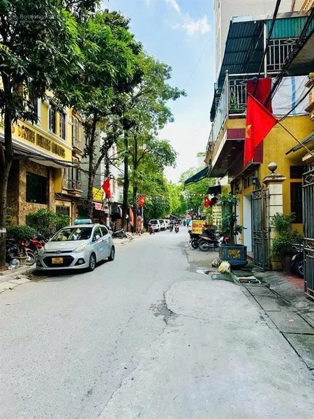 Đất hiếm ngõ thông ô tô sát nhà phù hợp xây ccmn dt 95m2 * mt 6m