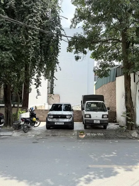Bán đất mặt phố tư đình, kinh doanh đa ngành, 135m2, mặt tiền 7.3m, giá nhỉnh 30 tỷ.