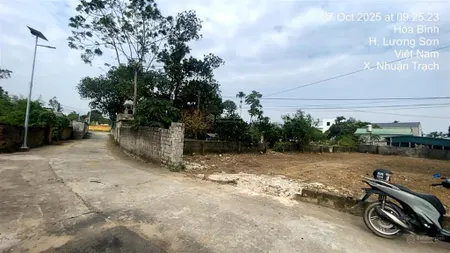 Siêu phẩm đầu tư giá đẹp cách trục chính nhuận trạch 50m đường thông rộng