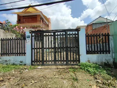 Bán gấp lô đất mặt tiền đường vườn thơm, diện tích 9x30m, giá 6.7 tỷ (tl), đường rộng 12m thông