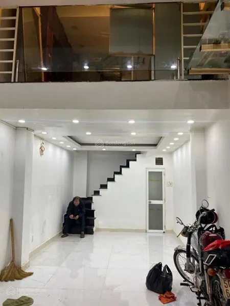 Mặt tiền kinh doanh sầm uất vip 4 tầng ngay lê văn sỹ trần quang diệu nhỉnh 9,4tỷ