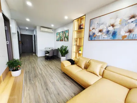 Bán căn hộ 2 ngủ đầy đủ nội thất tầng trung nhà mới giá chỉ ngoài 3 tỷ