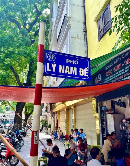 Cần bán nhà mặt phố lý nam đế, hoàn kiếm. dt sổ 65m2 x 6t, mt 5m. vị trí đẹp nhất phố kd sầm uất
