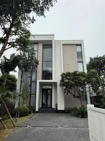 Cần bán gấp biệt thự nghỉ dưỡng full nội thất thu nhập cam kết 2,4 tỷ/năm sổ đỏ lâu dài