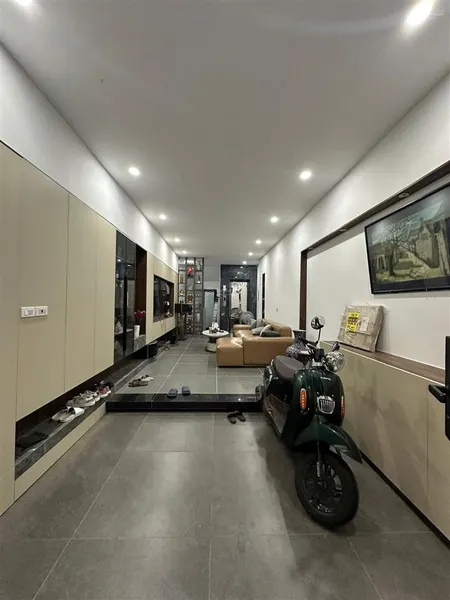 Nhà đẹp tứ liên tây hồ. ô tô đỗ cửa thang máy.dt 46m2 x 7 tầng. giá 14.6 tỷ