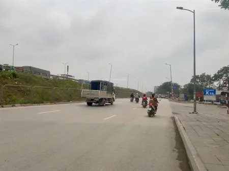 Bán nhà mặt phố mặt đường đỗ mười vành đai 3 pháp vân 130m2 15 tỷ vỉa hè