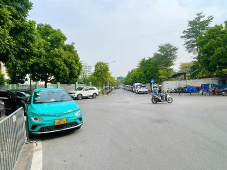 Ô tô tránh, t. máy, full nội thất, hồng tiến, ái mộ, bồ đề, lb, dt 86 m, 8 t, mt 5 m, giá 24 tỷ 95