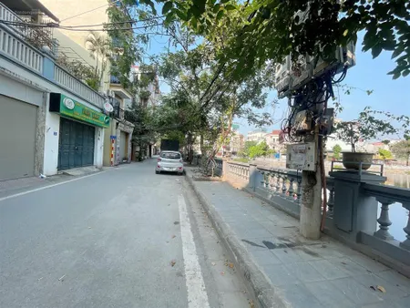 Bán đất vị trí vàng, view hồ đức diễn 99m2 mt 5,6m ô tô tránh xây ccmn hay toà vp đẹp. 24đ