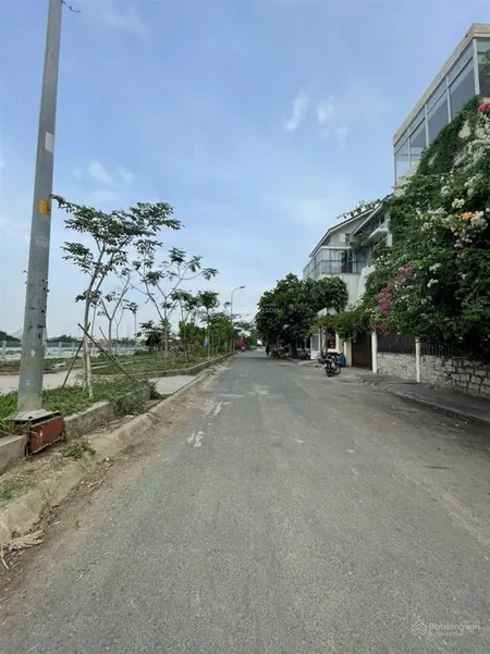Đất đẹp view sông bình lợi, dt 6x20m. đất vuông vức. giảm còn 13.5 tỷ. hẻm xe hơi thông