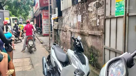 Nhà tứ liên, 2 thoáng, ngõ thông, mặt tiền rộng, nhà mới, 70m2, 14 tỷ