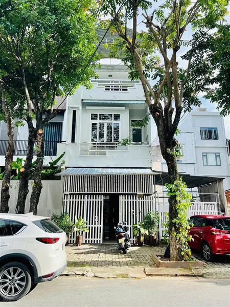 Bán nhà 3 tầng đường hàn thuyên hoà cường, dt 75,2m2 !