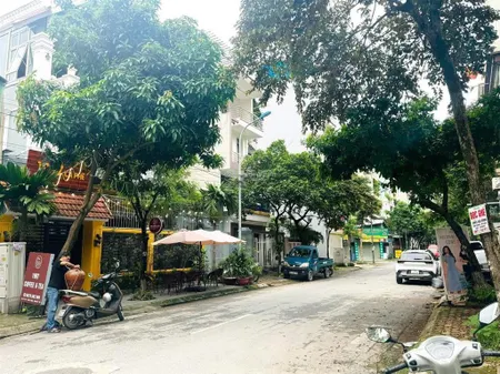 Mua đất tặng nhà biệt thự 5 tầng, lô góc, phân lô bàn cờ, vỉa, hè, ô tô tránh mặt tiền rộng thoáng