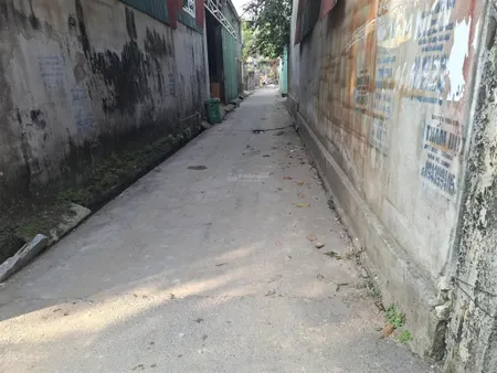 Bán fo ngo giữa an bình 50m.mt 6m ngõ xe 7 chỗ dân cư đông gần khu công nghiệp công nhân trọ đông