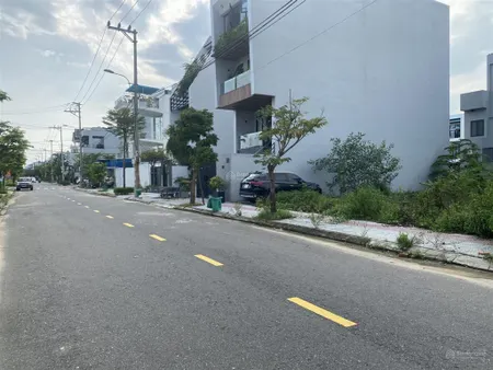Cần bán lô góc đường thanh lương 24, hòa xuân view công viên