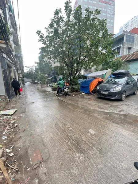 Bán đất lô góc 2 mặt ngõ ôtô phố vĩnh tuy hai bà trưng. dt 100m2 mt 5.1m giá 2x tỷ, xây toà vp