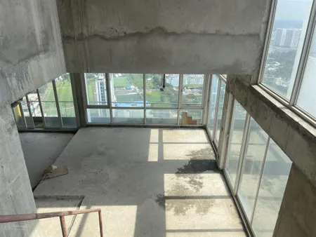Cần bán penthouse lacasa dt 482m2 2 tầng giá bán 18,9tỷ view sông, shr hỗ trợ vay 0909 904 ***