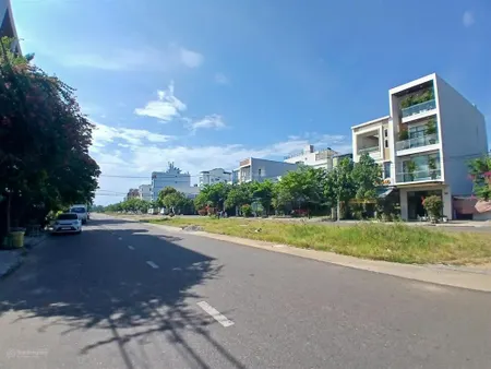Chào bán 2 cặp đường đường 2 làn diên hồng hòa xuân cẩm lệ