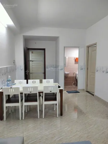 Bán căn hộ hoàng quân dt 64m2 2pn, để lại nội thất, view ngoài thoáng, sáng sủa, sẵn sổ, 2ty250tr
