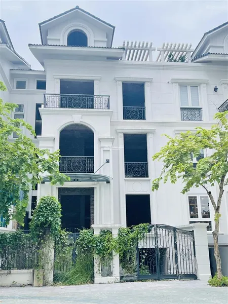 Cực hott!! căn liền kề hdi mặt tiền 8.5m sổ đỏ chính chủ sẵn sàng giao dịch 132m2 39 tỷ