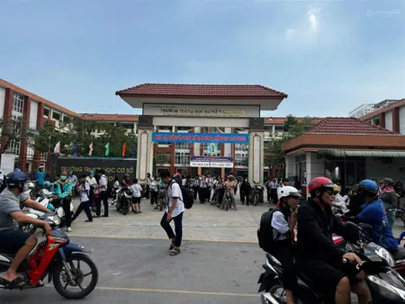 Giá bán gấp 131m² mặt tiền kd ngay chân chung cư đối diện thcs thuận giao, giá 5,5 tỷ