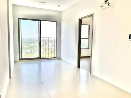Bán căn 59m2 sổ hồng sẵn + view ngoại khu + giá 2.650 tỷ (102%) + tầng trung