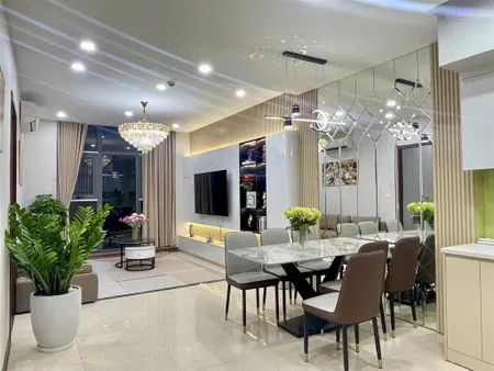 Gia đình cần bán căn 3pn tầng trung full nội thất toà hpc 105 tố hữu