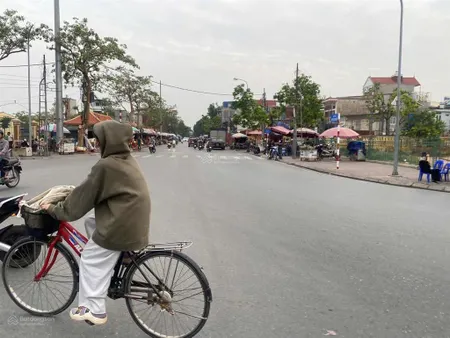 Bán đất tặng nhà 1 tầng mặt đường nguyễn lương bằng, kiến an ngay chợ gò công