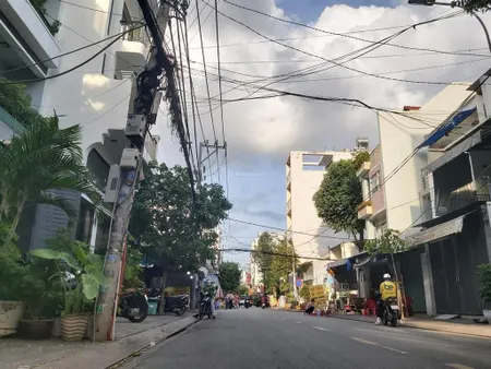 [21,5 tỷ tl] quá rẻ bán nền đất 5x22m tặng nhà cấp 4 mặt tiền đường số 1 chợ tân mỹ