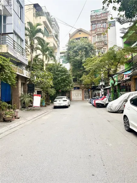 Bán nhà hộ anh trainhà đội nhân73m7tầng*thang máy23phòng kkdoanh thu*1,8/năm.