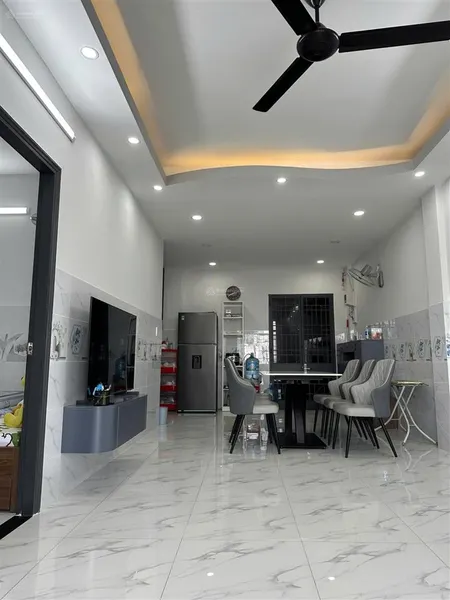 Bán căn hộ quận 5, lầu 3 giá chỉ 3.25 tỷ 2 phòng ngủ 62 m2