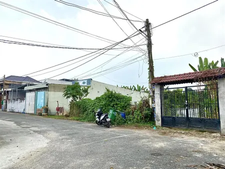 Chính chủ cần bán đất ngộp giá rẻ hoà long tp bà rịa dt 478m2 sổ hồng thổ cư giá ngộp chỉ 3,25 tỷ