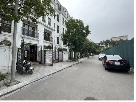 Bán đất đấu giá lô góc lai xá hoài đức cạnh đh thành đô 75m chỉ 13.9 tỷ.