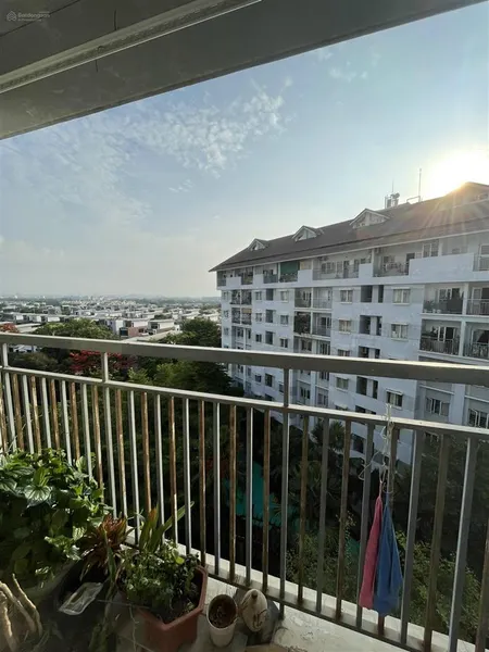 Cần bán nhanh ehome2 căn 2pn 2wc 73m2, giá chỉ 3.1 tỷ ban công rộng, sổ riêng view thoáng
