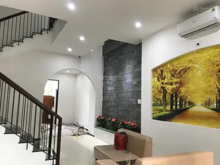 Bán nhà 3 tầng full nội thất đường hà kỳ ngộ biển sơn trà mặt tiền kinh doanh sầm uất giá tốt