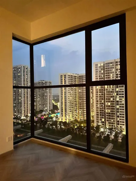 3pn hướng đông nam, tháp b lumiere boulevard nhà mới giá chỉ ~6.5 tỷ all in, đóng giãn tiến độ
