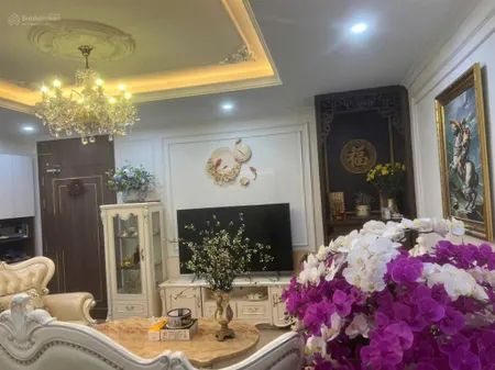 Bán chung cư 23a cự lộc thanh xuân 133m2 5 ngủ 3wc 1 khách 1 bếp hơn 6 tỷ đủ nộithất cc 0976 052 ***
